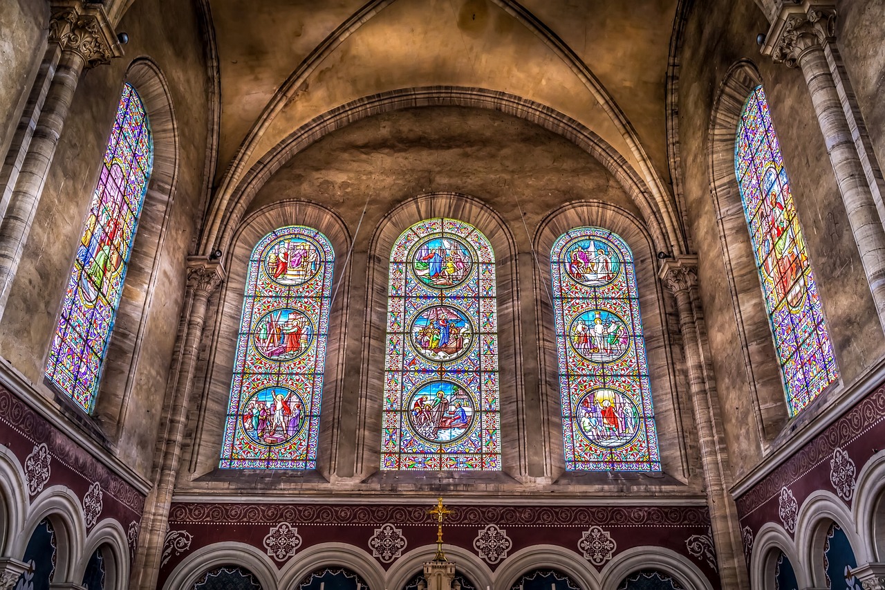 Create Stunning Stained Glass Crafts with the Kids